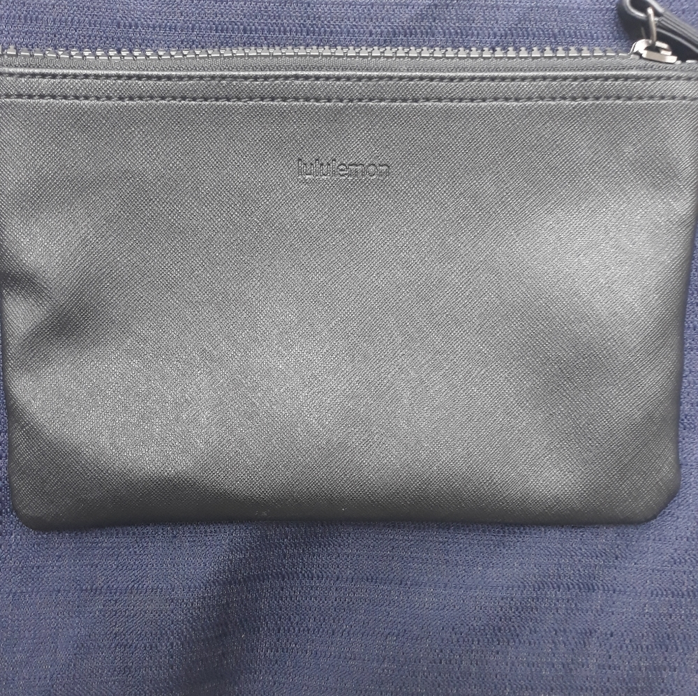 Lululemon travel bag